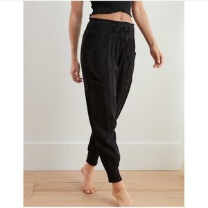 aerie Black Smocked Waist Jogger Pants